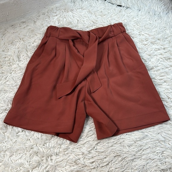 Lululemon Noir Short 5.5" Rustic Clay - Picture 1 of 6